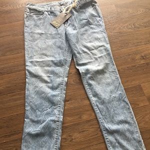 Curvy Jeans
